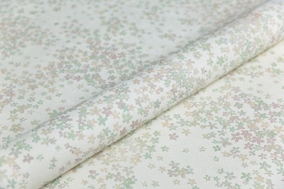 Обои виниловые на флизелиновой основе Апрель мотив 1, белый цветной Обои виниловые на флизелиновой основе Апрель мотив 1, белый цветной