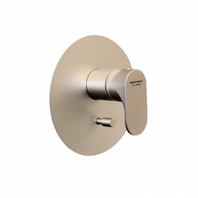 Встроенный однорычажный смеситель OLE для душа с переключателем на два потока, золотой атласный Встроенный однорычажный смеситель OLE для душа с переключателем на два потока, золотой атласный